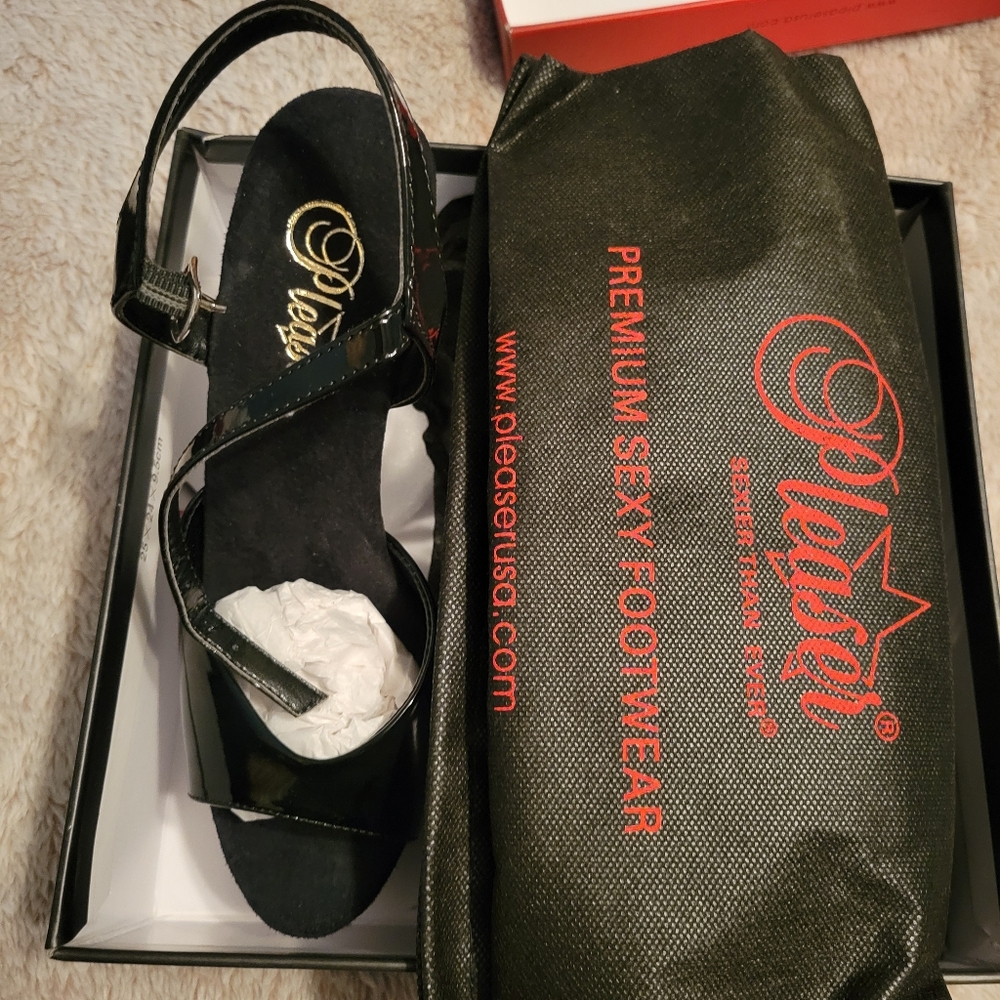 Never worn, Pleasers! - Picture 2 of 5